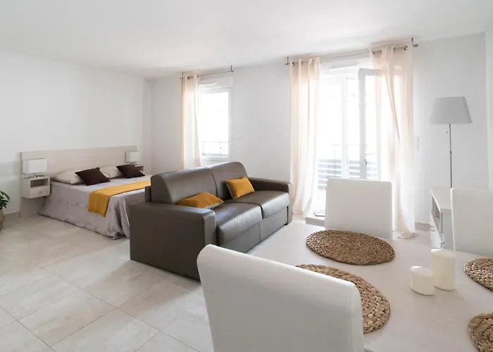 Les Palatines Ξενοδοχείο με διαμερίσματα Marsillargues